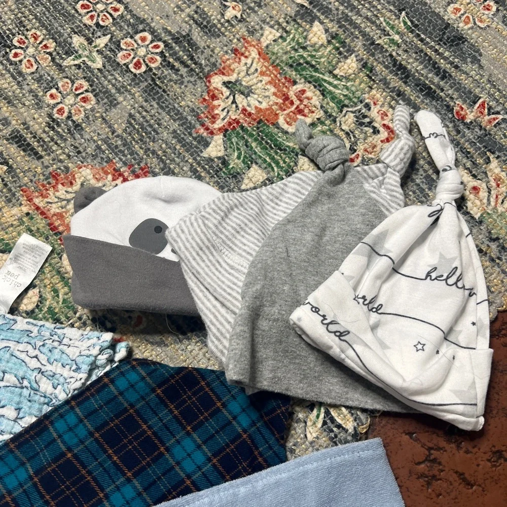 Bundle bibs receiving blanket hats